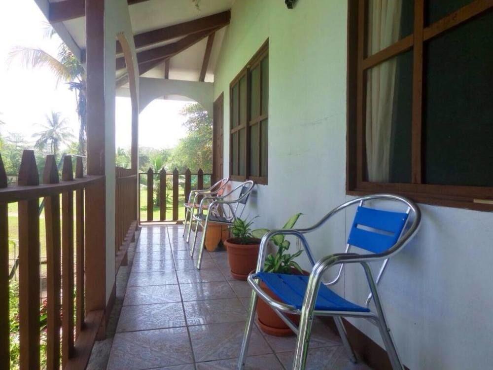 Cabinas Natural Hostel