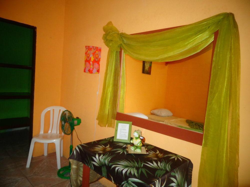 Cabinas Natural * Tortuguero