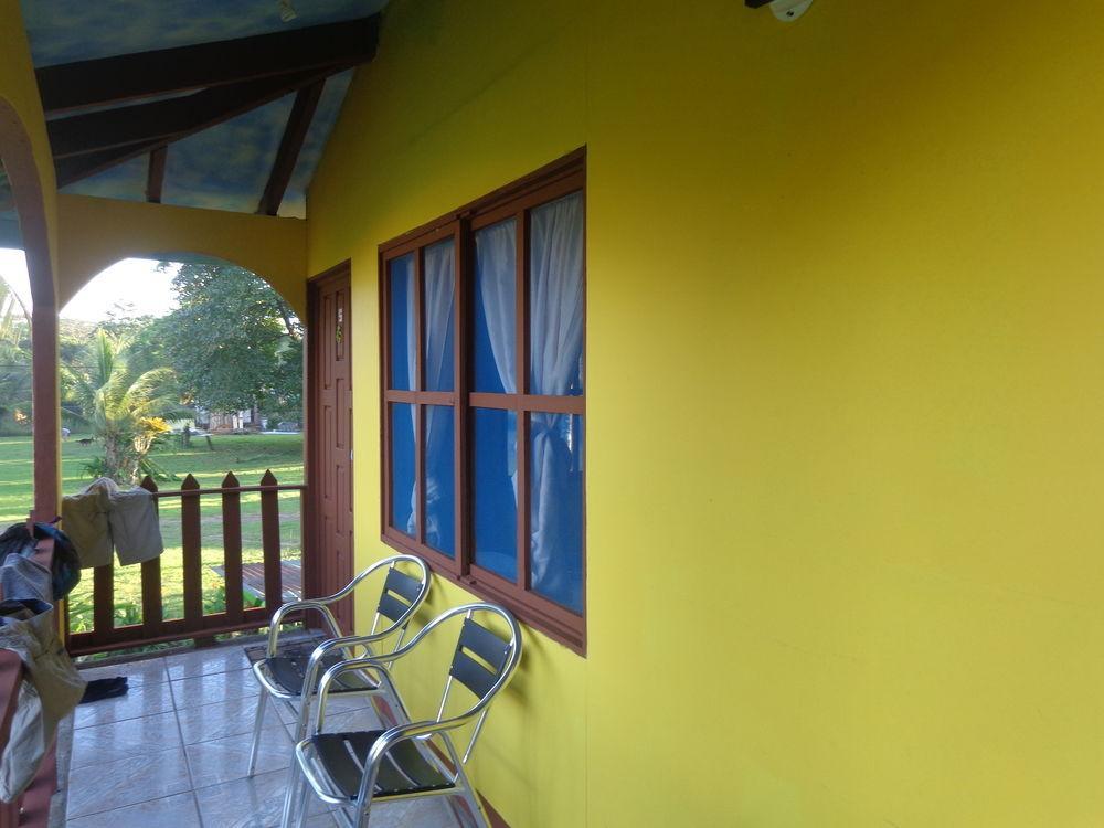 Cabinas Natural Hostel *