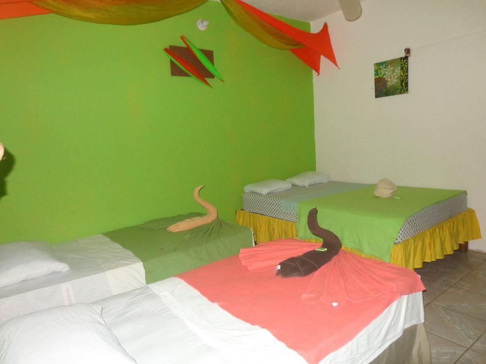 Cabinas Natural Hostel *