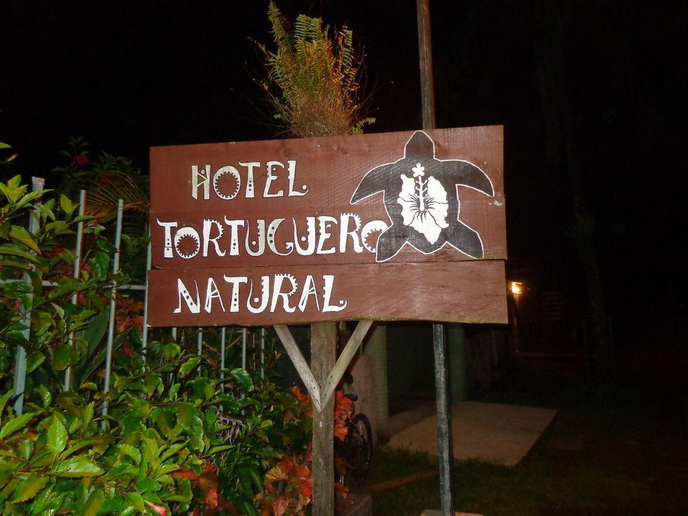 Cabinas Natural * Tortuguero