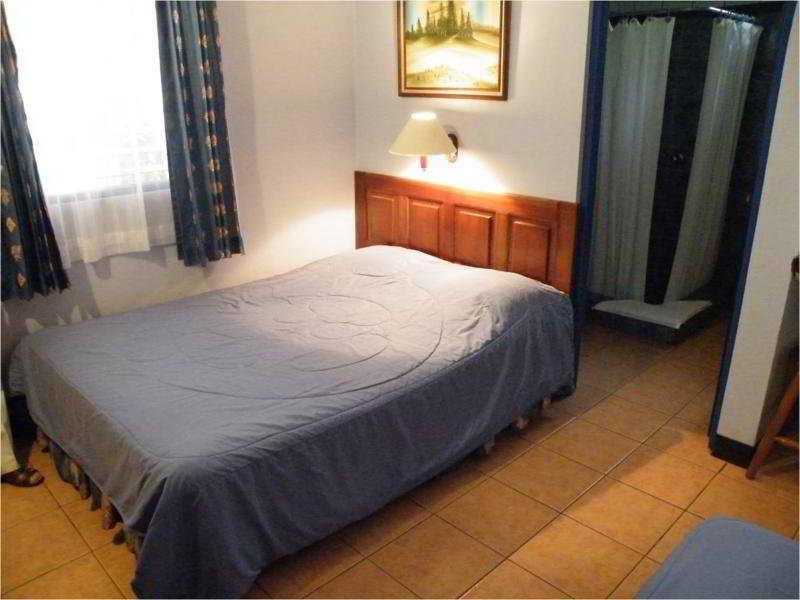 Hotel Espadilla Gardens 3*