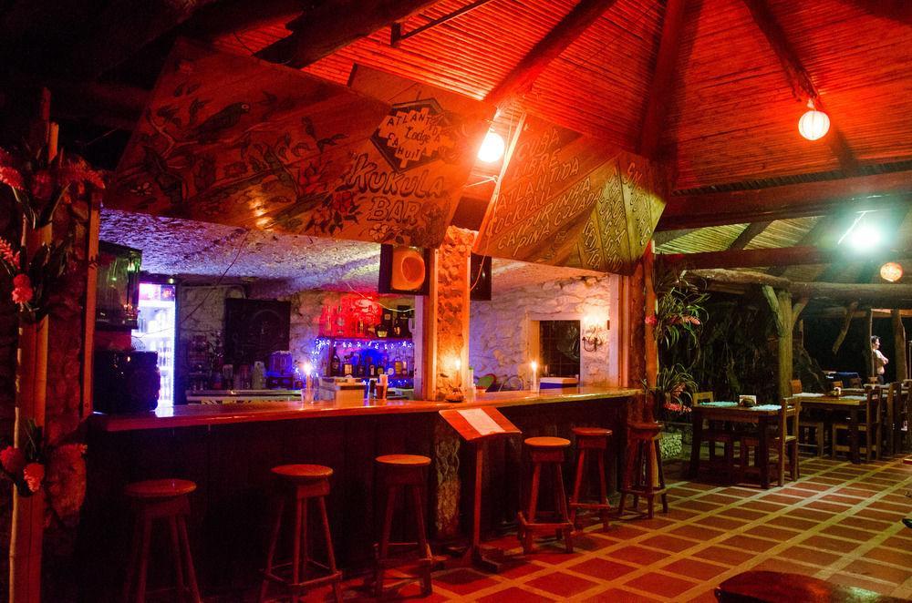 Atlantida Lodge *