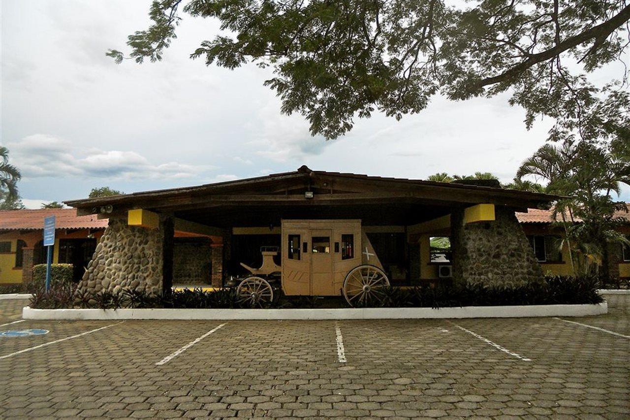Espuelas, Bar & Restaurant Hotel