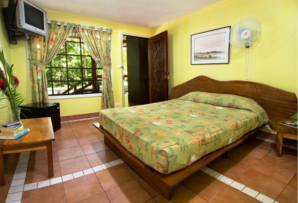 Oceanfront Mar Direct Access To The Hotel Manuel Antonio