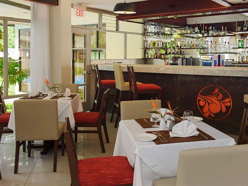 Hotel Autentico 4*