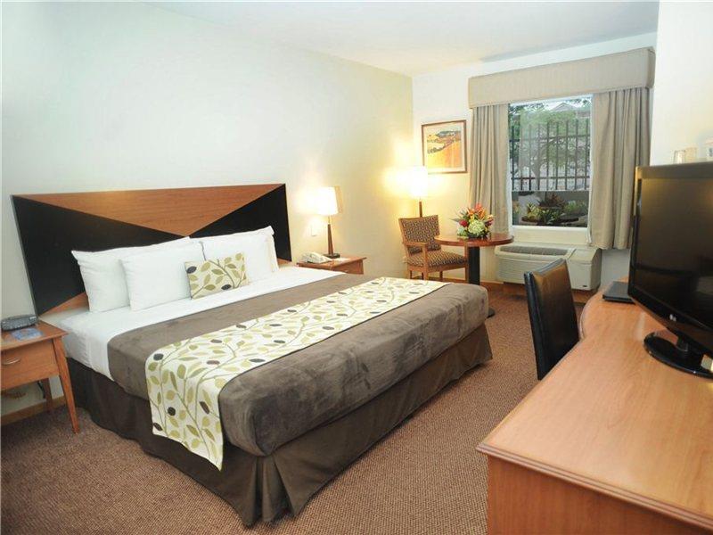 Inn Sleep Paseo Las Damas 3*