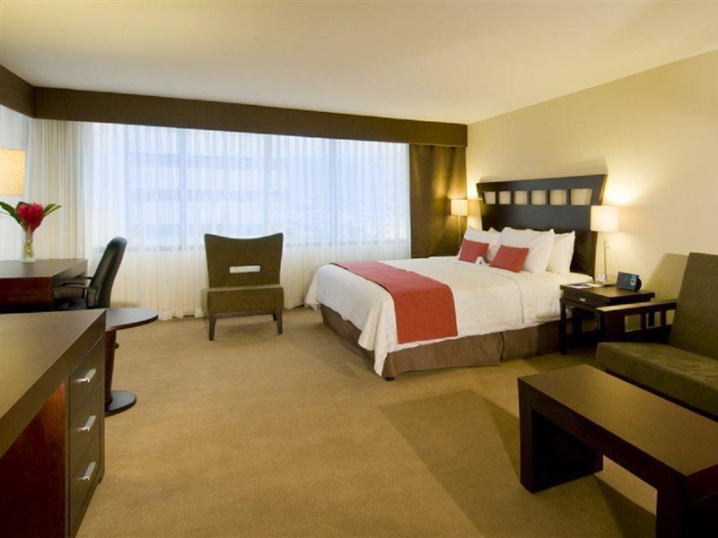 Hotel Tryp By Wyndham Sabana