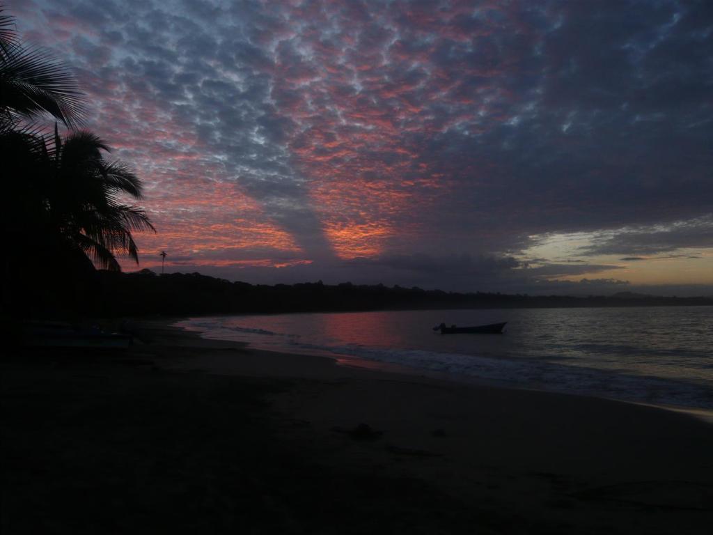 Casa Del Mar Beachfront Manzanillo Holiday home