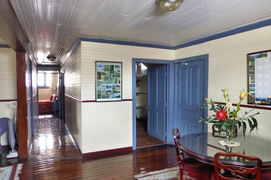 Santo Tomas / Historical Property Hotel