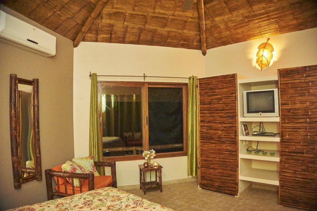 Manoas Luxury Camping And Rentals 3*