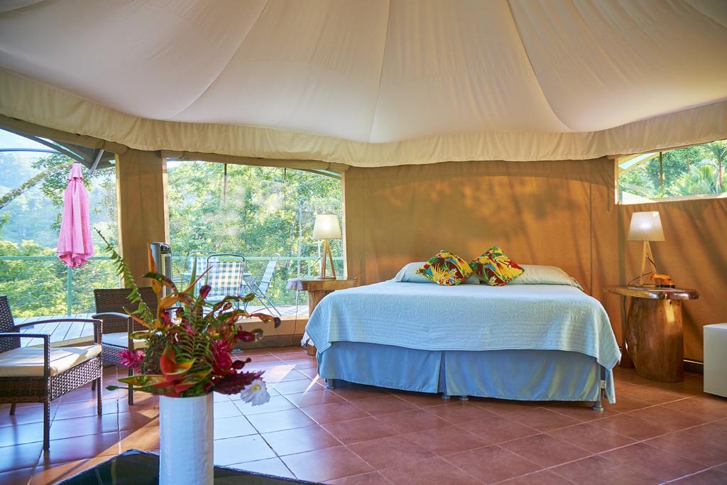 Bed & Breakfast Manoas Luxury Camping And Rentals 3*