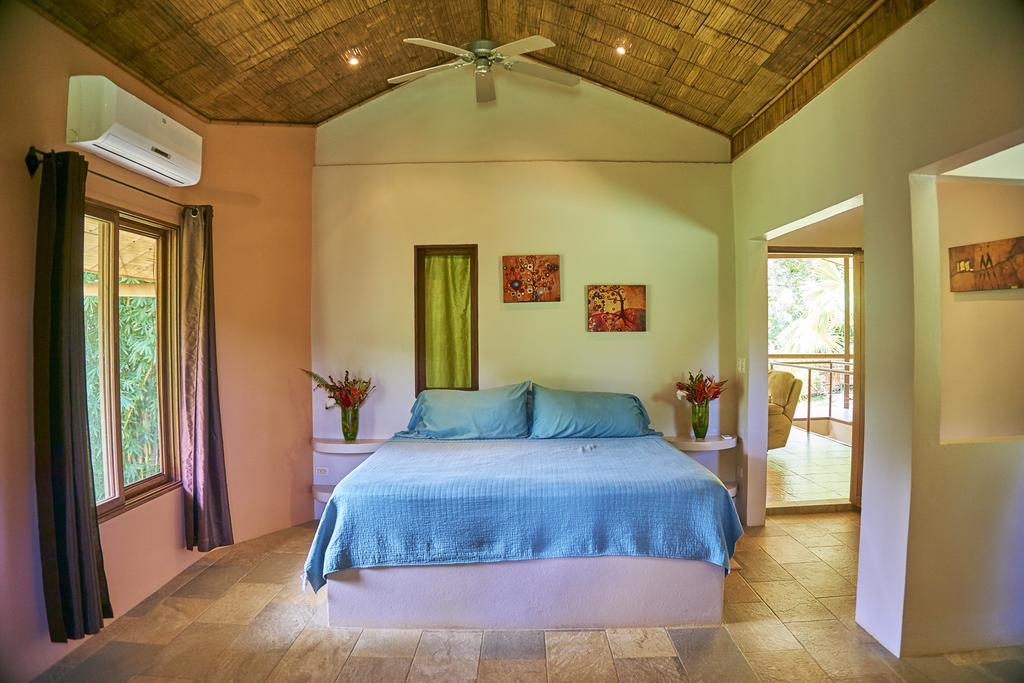 Manoas Luxury Camping And Rentals 3*