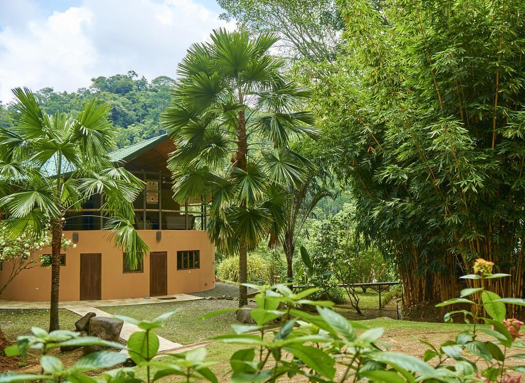 Manoas Luxury Camping And Rentals