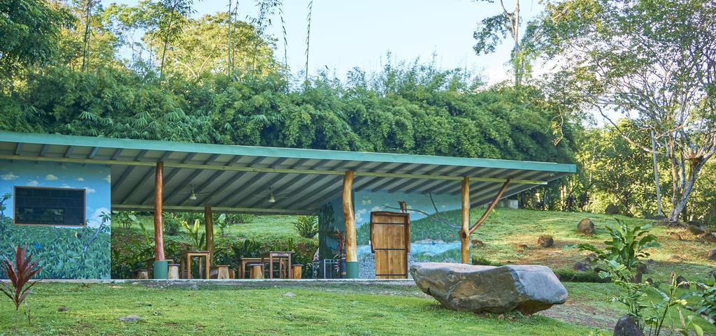 Bed & Breakfast Manoas Luxury Camping And Rentals Uvita