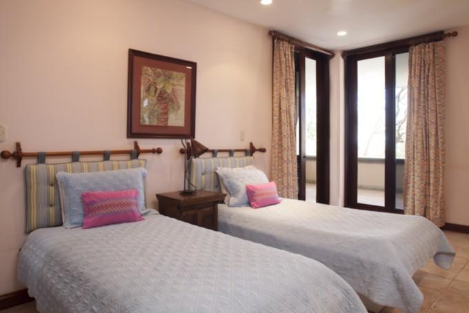 Casa Los Monos Villa *