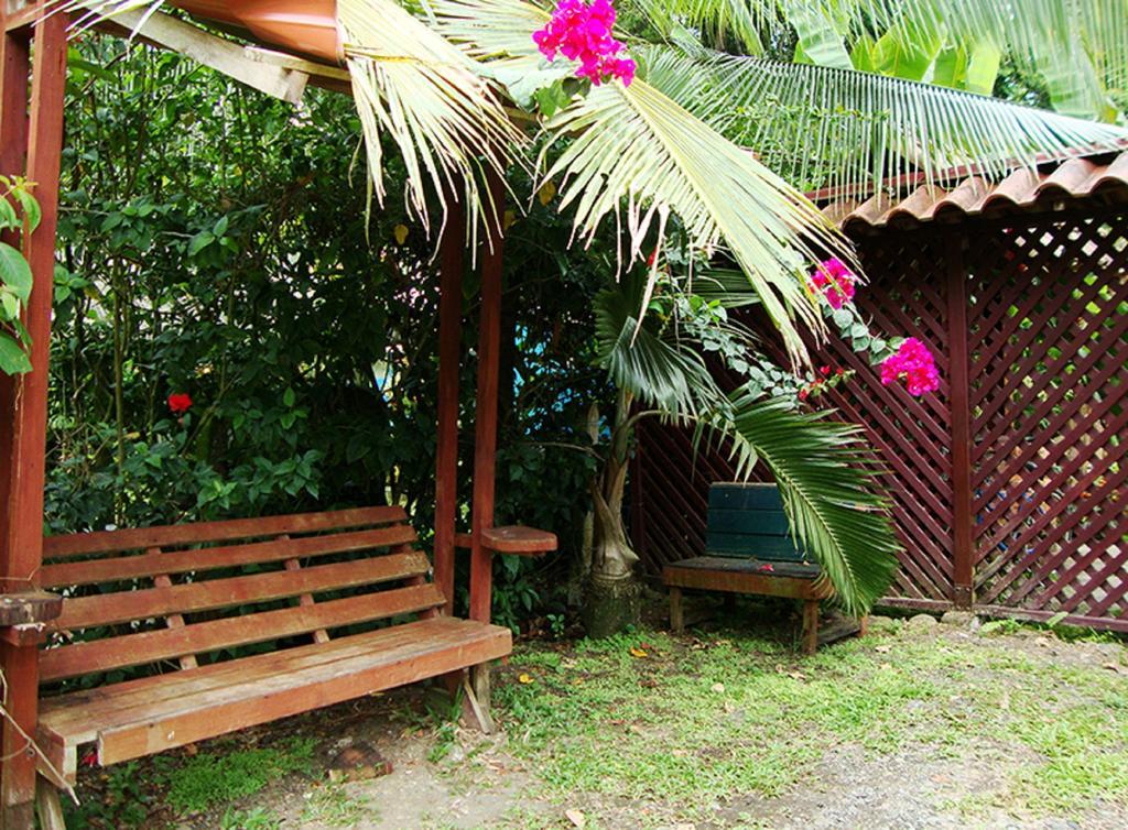 Las Casitas De Playa Negra Hostel *