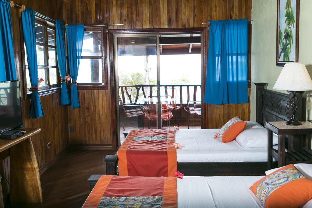 Hotel La Isla 2*