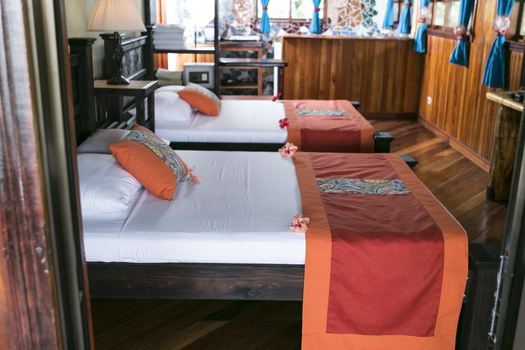 La Isla Hotel 2*