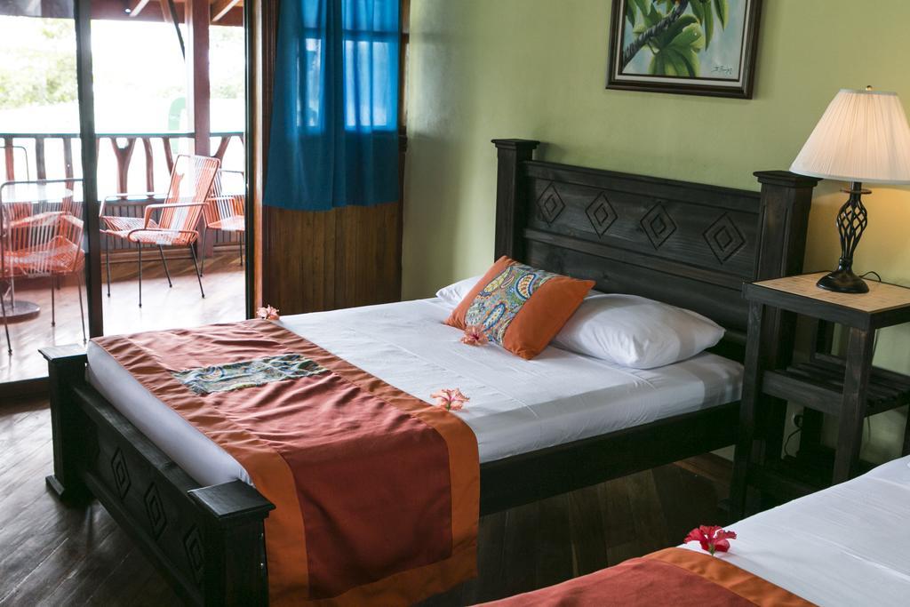 Hotel La Isla