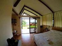 Surf Synergy All-Inclusive Surf Retreat Lodge Jaco