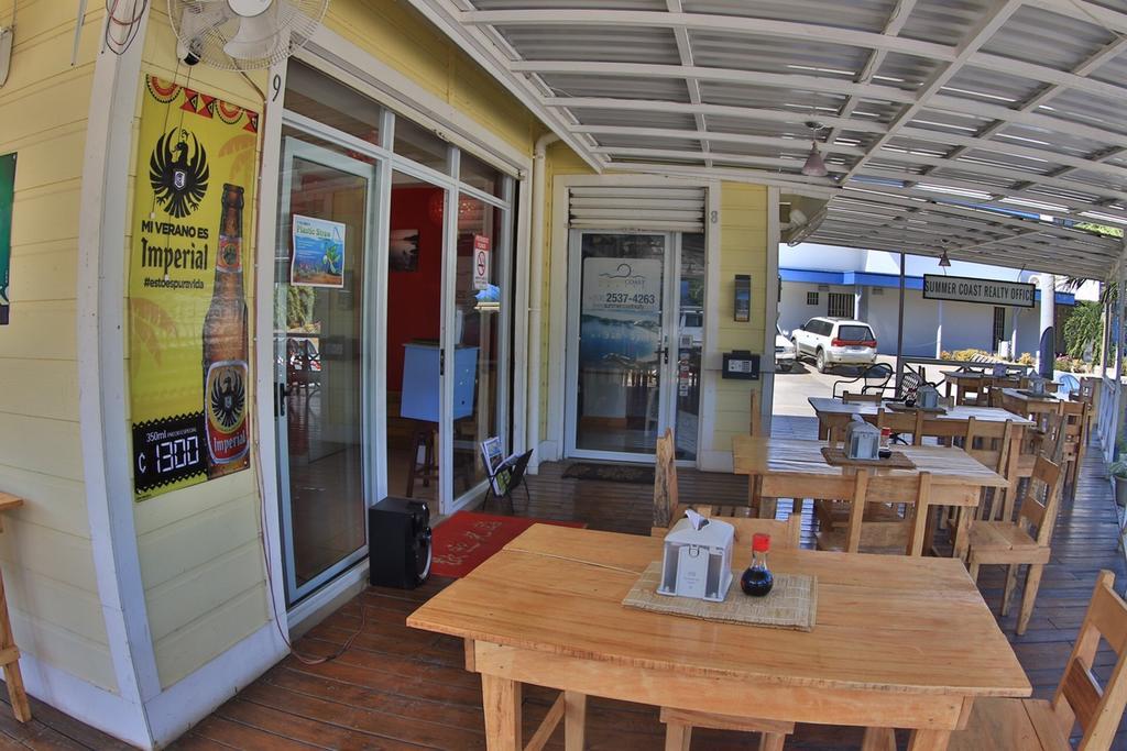 La Paz, Flamingo Beach Apartment