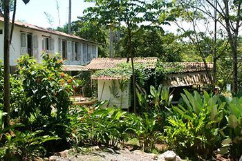 Adelante Hotel