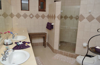 Luxury Terrace, Access - M10 Jaco