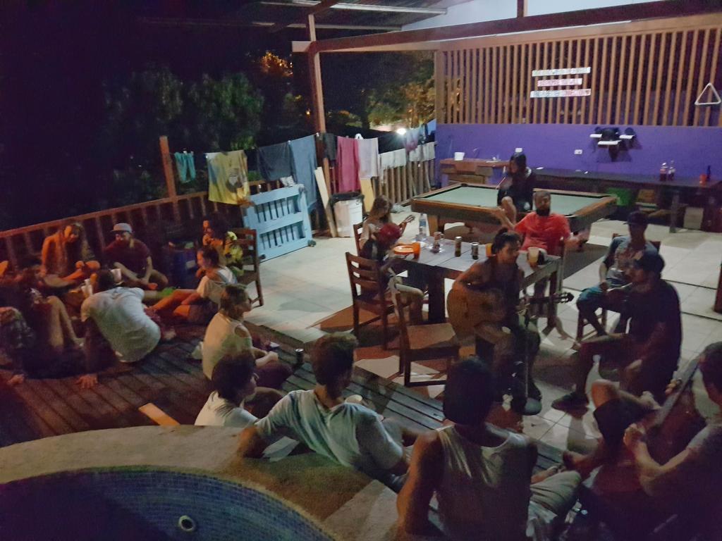 Slow Monkey Guest house *