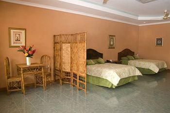 Walt Paraiso Hotel Esterillos