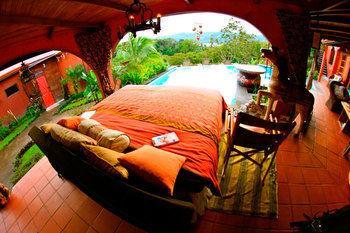 Toad Hall Arenal