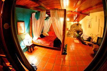 Toad Hall 4* Arenal