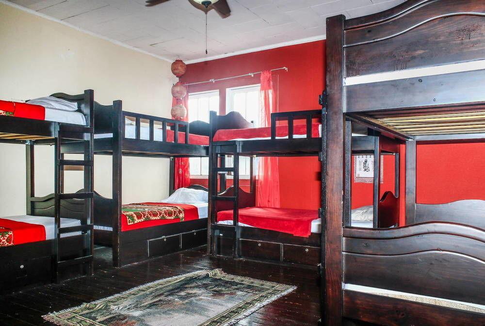 Apartamentos El Castillo 3*