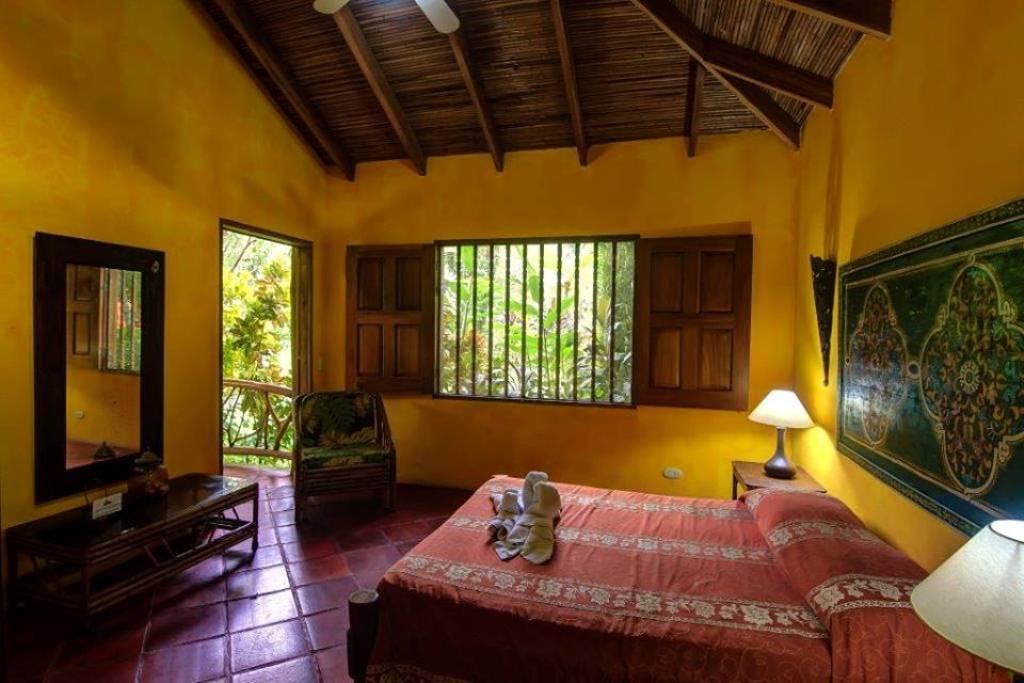 La Palapa Portalon