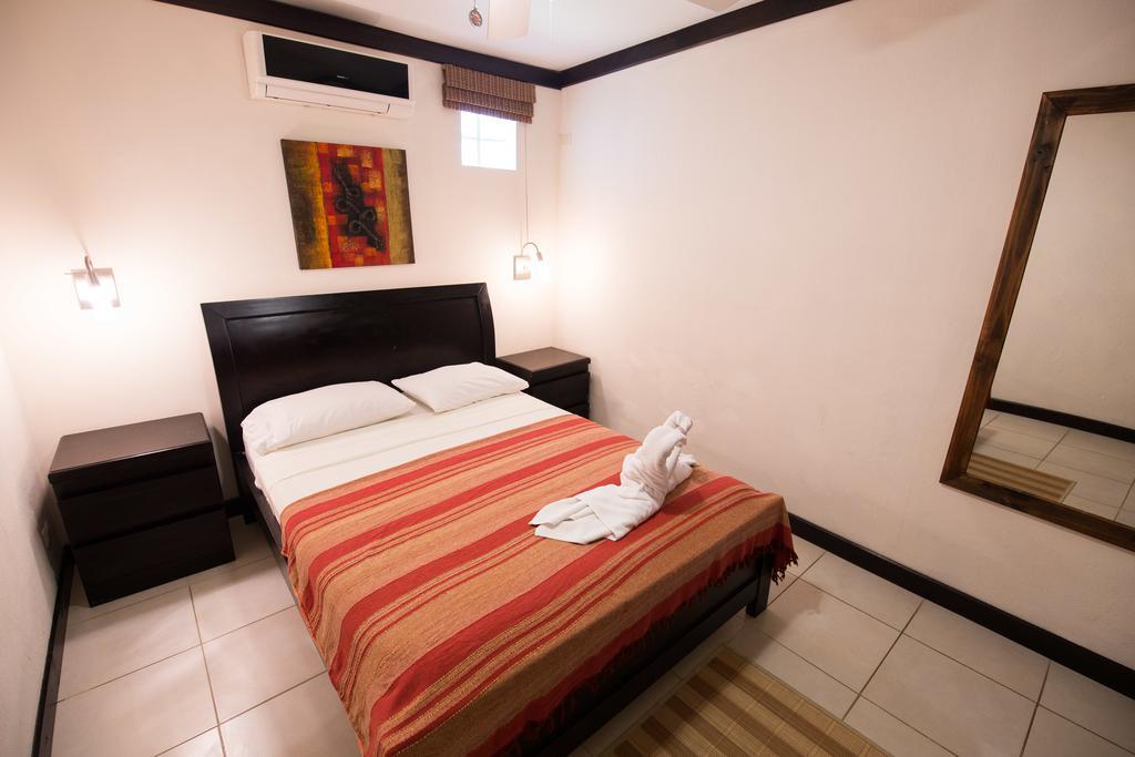 Tuanis Hotel 2*