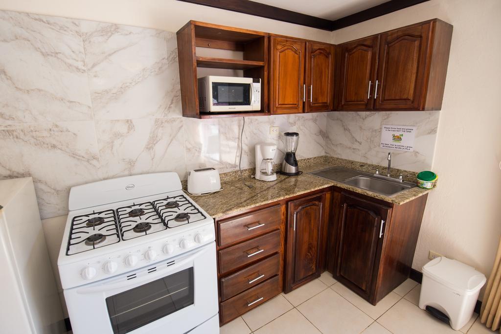 Hotel Tuanis Jaco