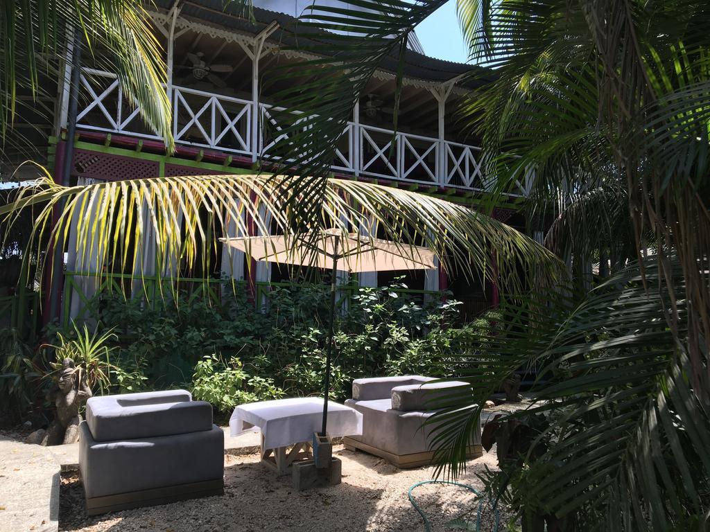 La Tropicale