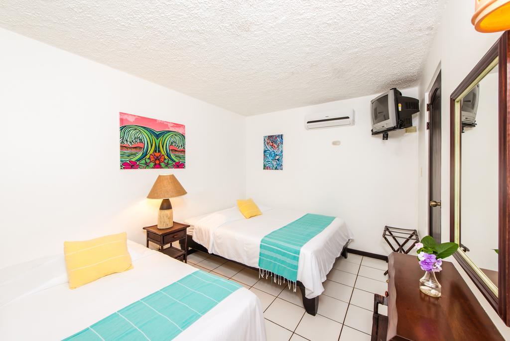 Hotel Pueblo Dorado Tamarindo