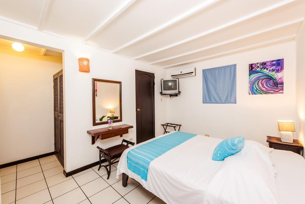 Pueblo Dorado 3*