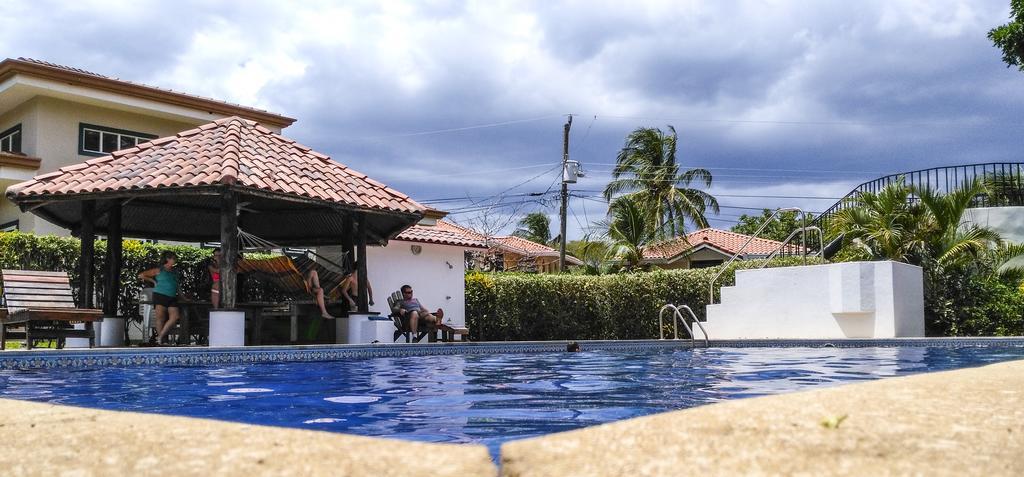 In Hermosa's Gardens Apartment Playa Hermosa (Guanacaste)