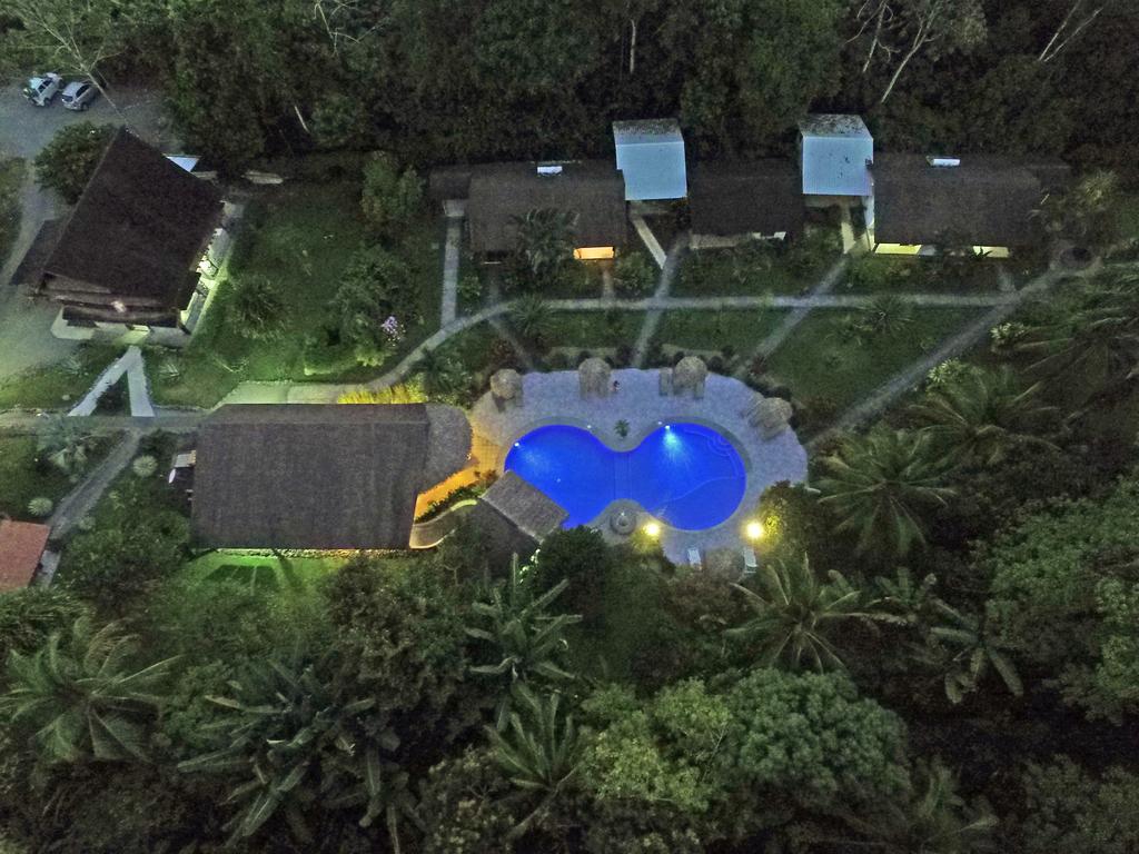 Hotel Suizo Loco & Cahuita