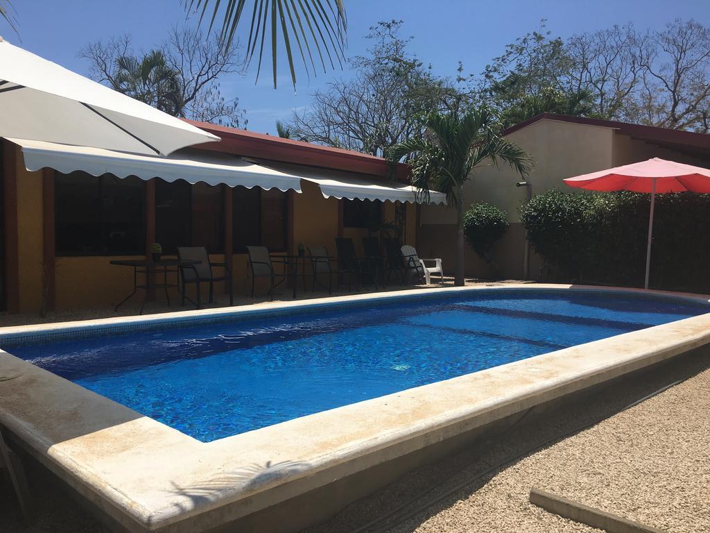 Hotel Cabinas El Colibri Puerto Carrillo
