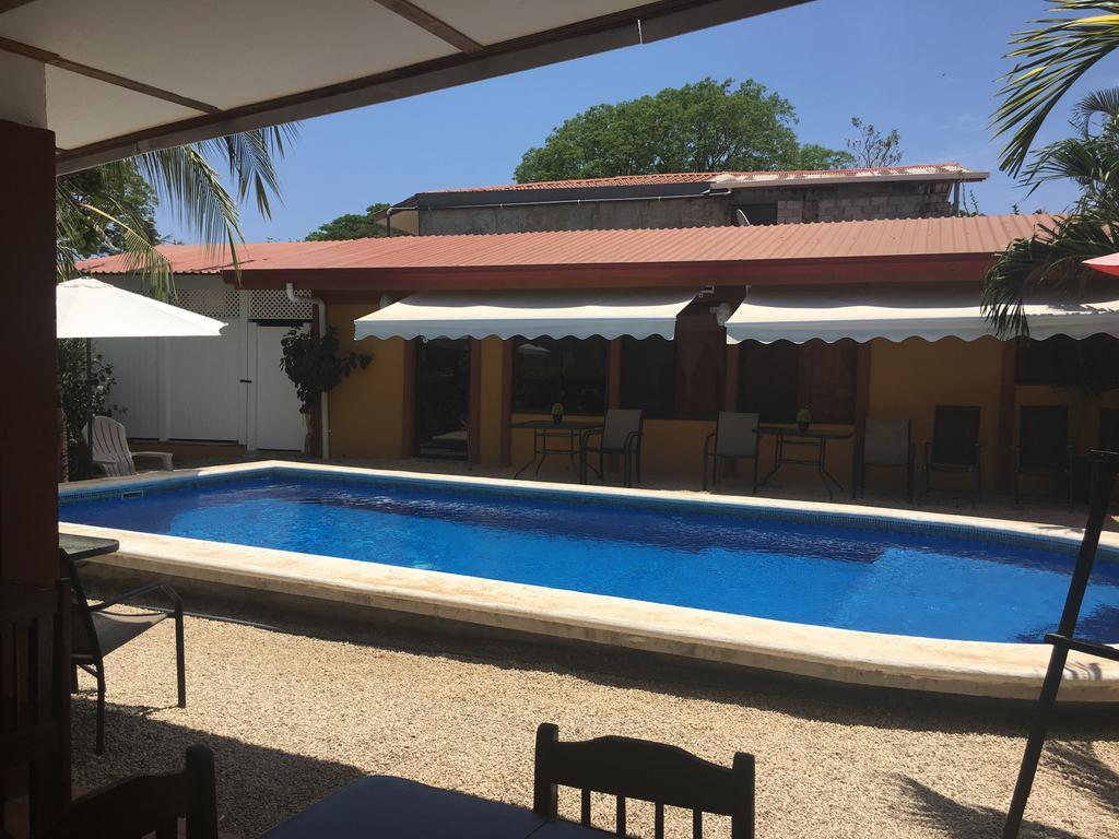 Cabinas El Colibri Hotel