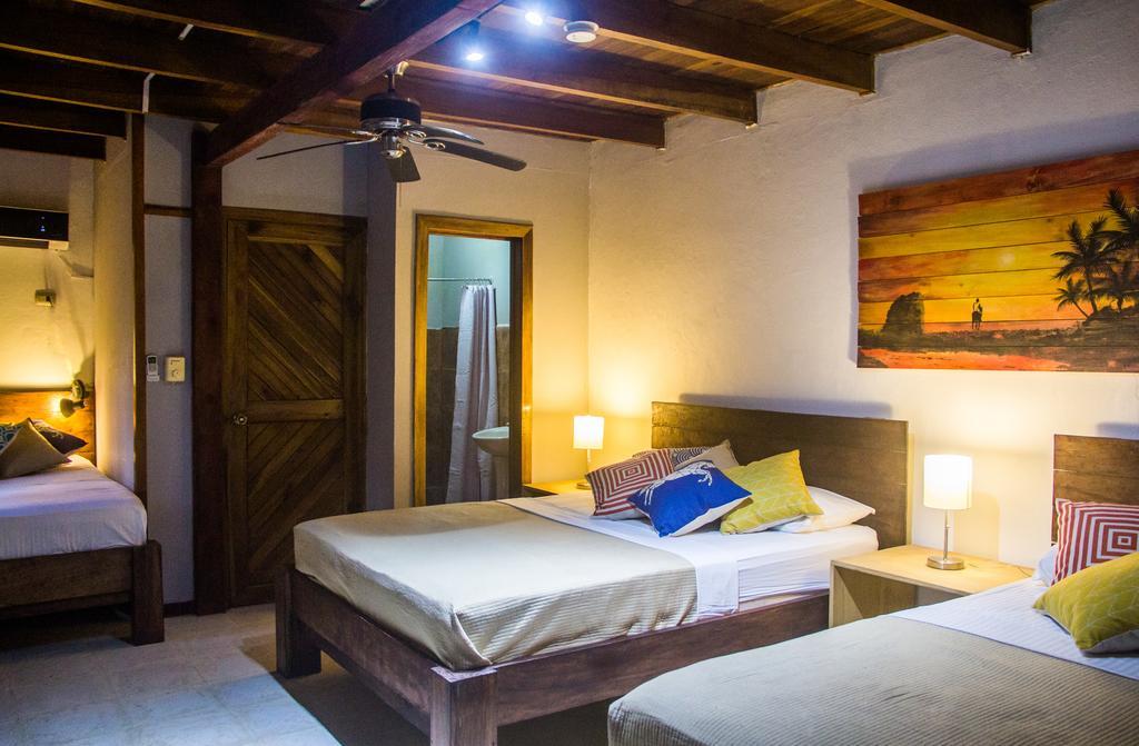 Aparthotel Santascabinas