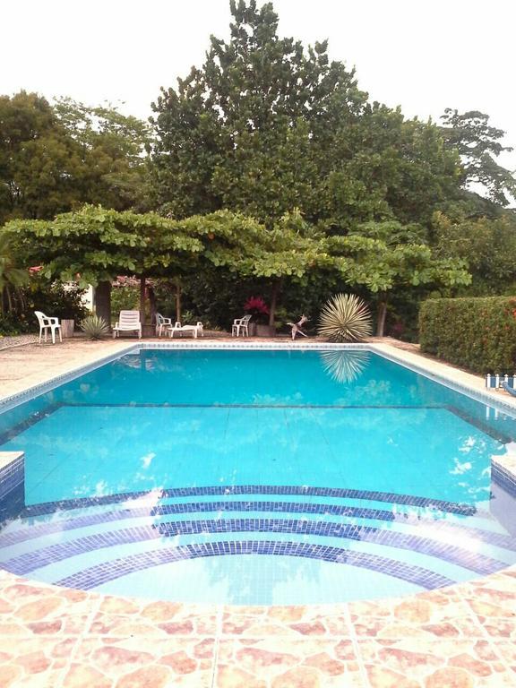House And The Pool Nicoya