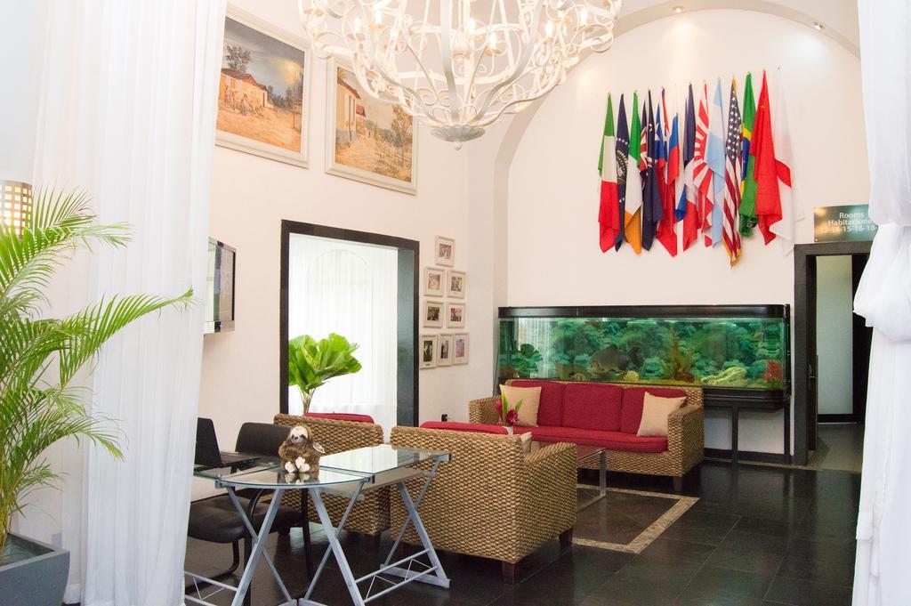 La Mansion Hotel