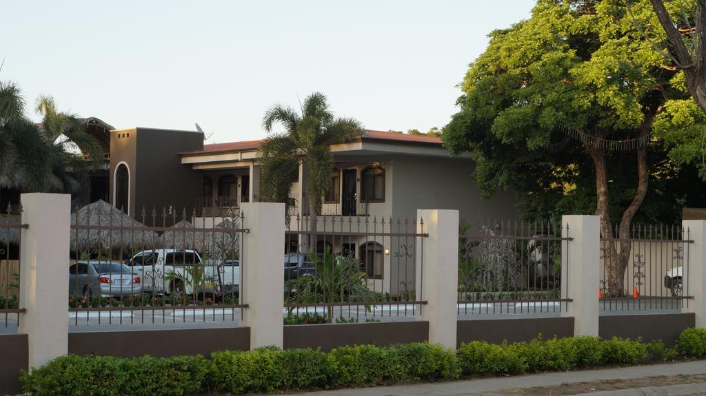 Hotel Colono Beach
