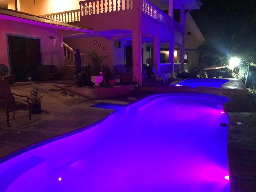 Hotel Beachfront Vista Hermosa *