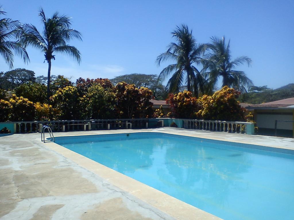 Hotel Cabinas Chale *