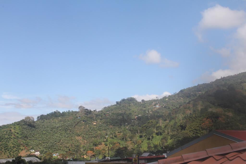 Reventazon Guest house 2*